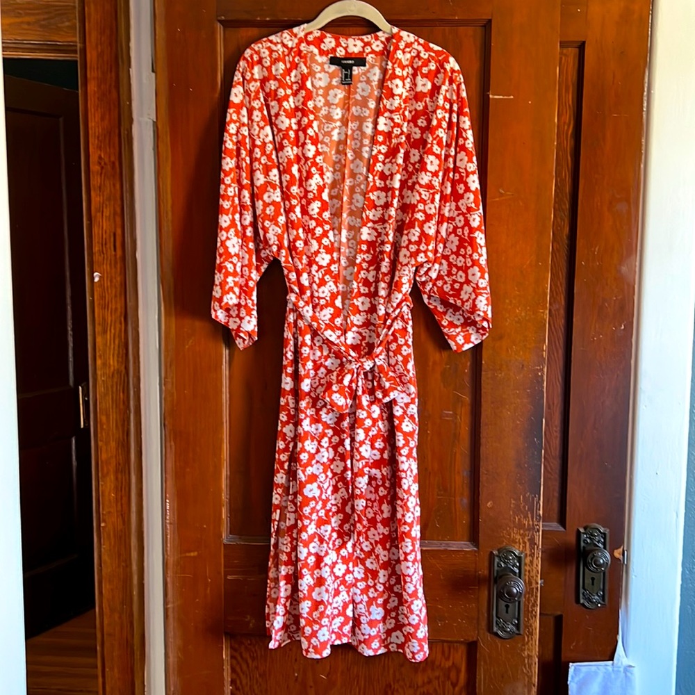 Forever 21 long orange and cream belted floral kimono